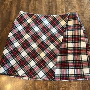 Hollister plaid skirt size L